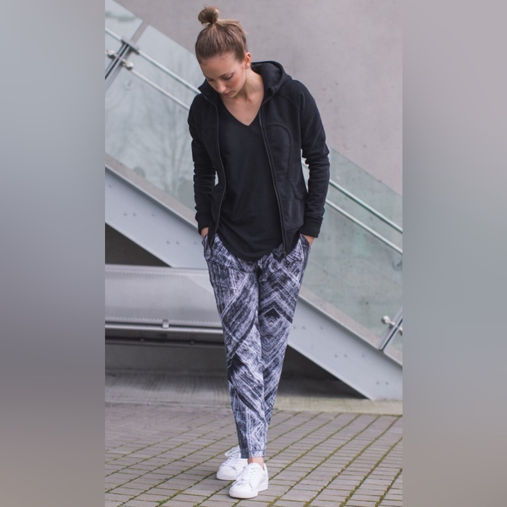 Lululemon Namaskar Pant II,‎ Size 10